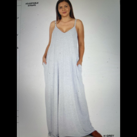 Zenana Premium  Maxi Dress W/ Pockets I have 1X, 2X maxi left 3X SOLD OUT!!! - Picture 10 of 10